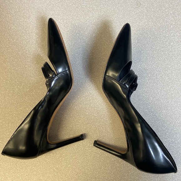 Via Spiga Shoes - Via Spiga black patent heels size 8